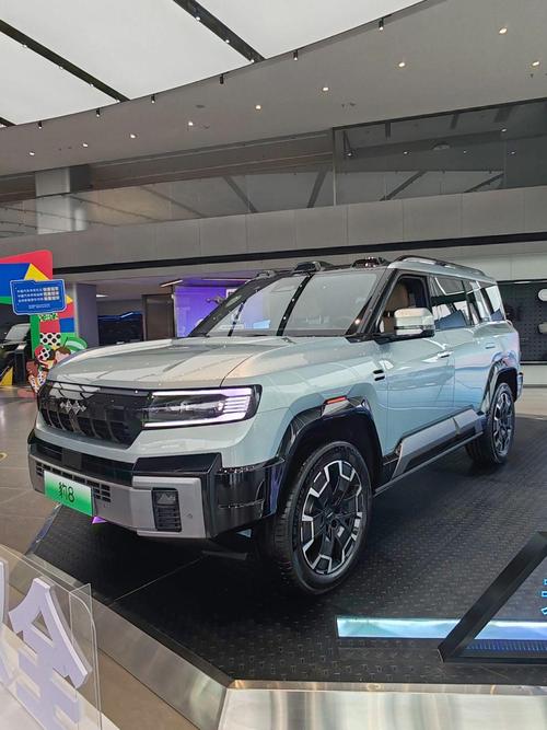 广州225比亚迪方程豹硬派越野的爆款，英菲尼迪35周年与你共成长